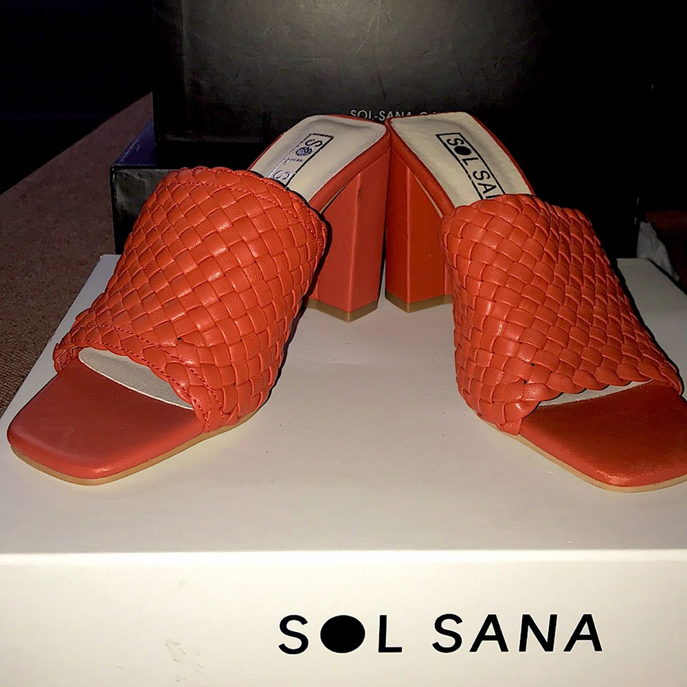 BRAND NEW SOL SANA  crotchet leather heels 😍